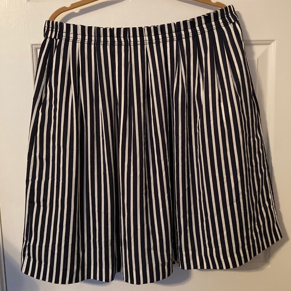 J. Crew Dresses & Skirts - J. Crew Mercantile Navy & White Striped Skirt